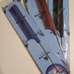 Metál kék színű stílfésű