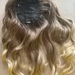 7-es hamvas barna-szőke ombre I. osztályú csatos szintetikus pepi / félparóka