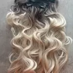 Sötét barna - szőke ombre, hullámos vasalható I. osztályú csatos, szintetikus haj. 50-55cm 200-210gr (65)