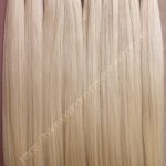 Enyhén hamvas tincsezett platina szőke 45-47 cm 100% eredeti emberi haj/ 10gr